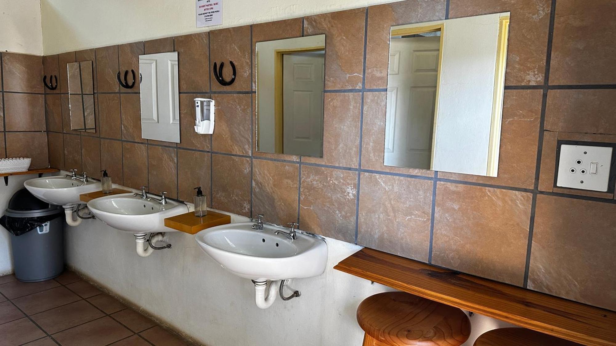 Rusplaas Guest Farm Hotel เฟอรีส์เบิร์ก ห้อง รูปภาพ